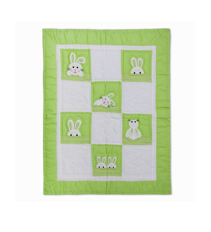 Small blanket with bunny head design