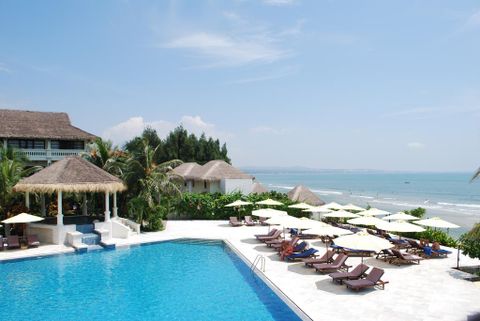  Allezboo Beach Resort and Spa 