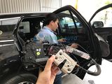 Cửa hít điện xe Ford Everest