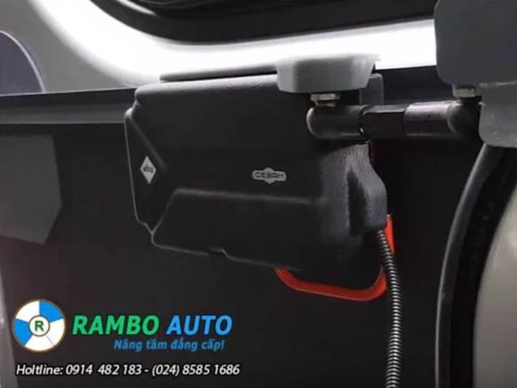 Độ cửa lùa tự động xe Toyota Hiace 2019 - Model Sezam Ngang