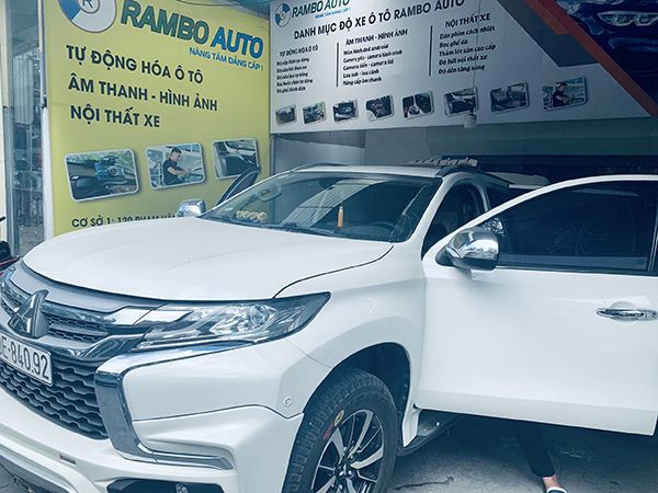 Độ cốp điện xe Pajero Sport