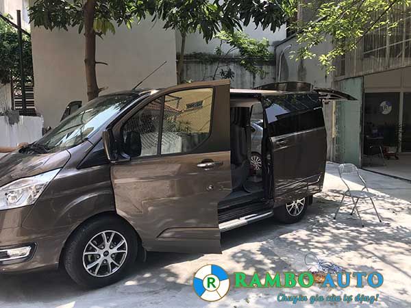 Độ cốp điện tự động xe Ford Tourneo