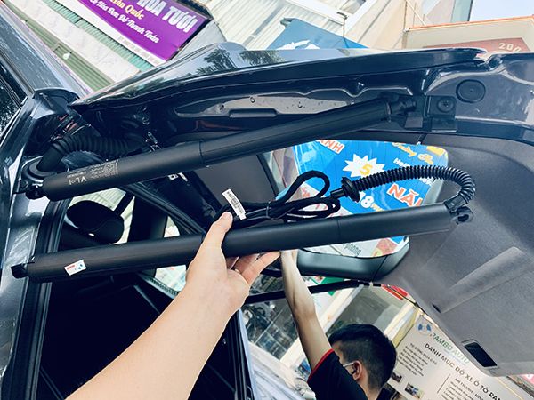 Phân phối cốp điện xe Vinfast Lux SA2.0 - Sản phẩm mới nhất 2021