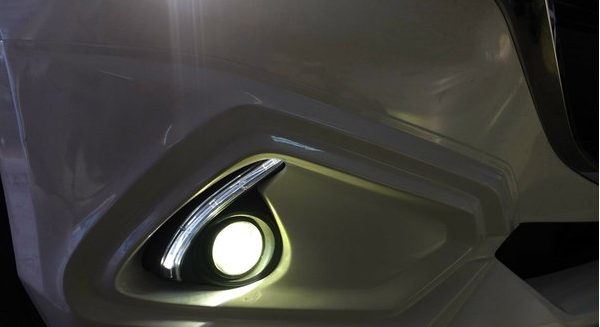Độ đèn bi gầm GTR tăng sáng cho Mazda 2
