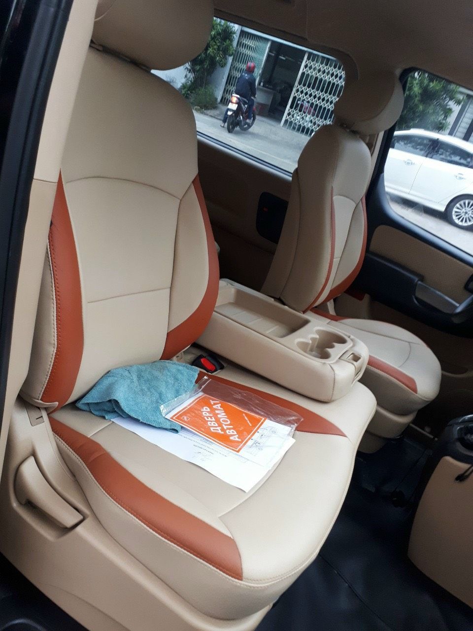 Bọc ghế da xe Hyundai Starex