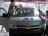 Dán phim cách nhiệt xe Toyota Hiace - LLumar