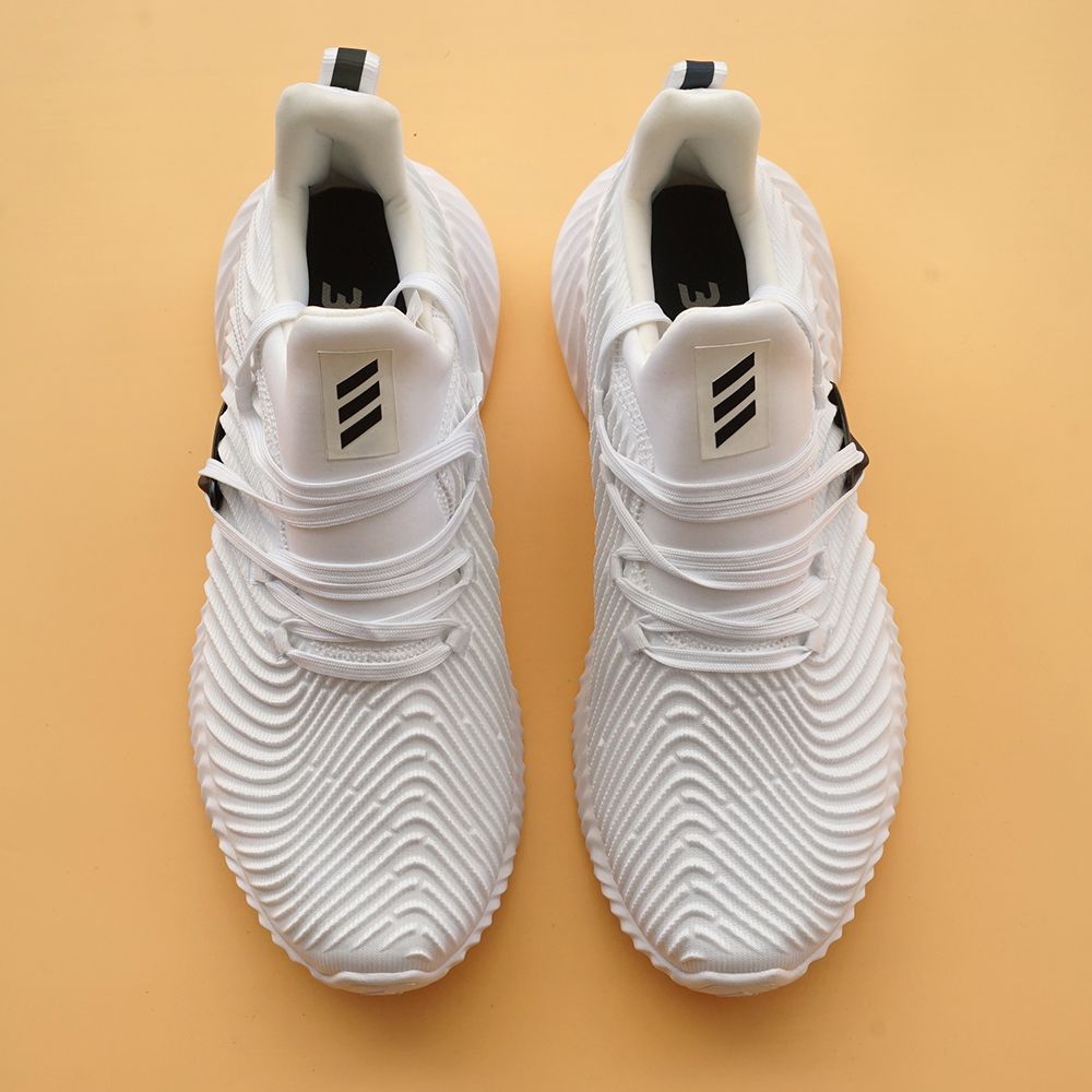 Giày Alphabounce Instinct Trắng