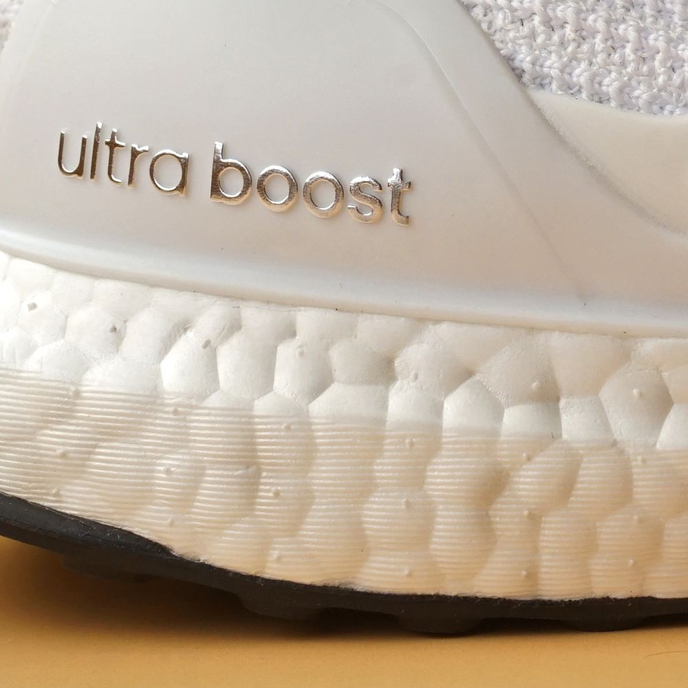 Giày Ultra boost 4.0 trắng Replica 1:1 