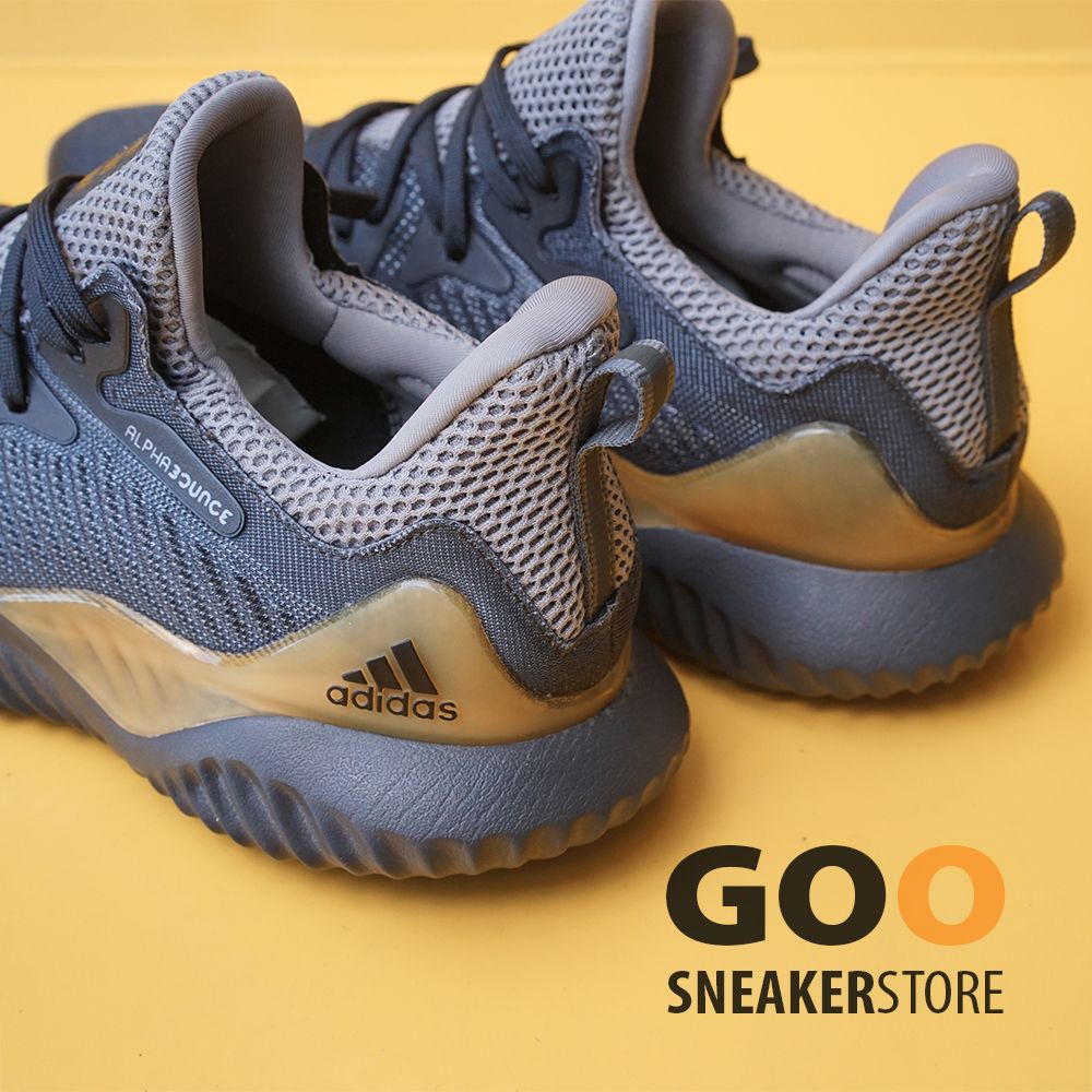 Alphabounce Beyond Đen Vàng