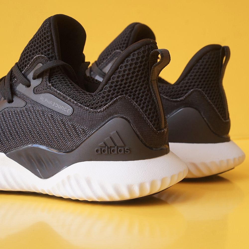  Alphabounce Beyond Đen Trắng 