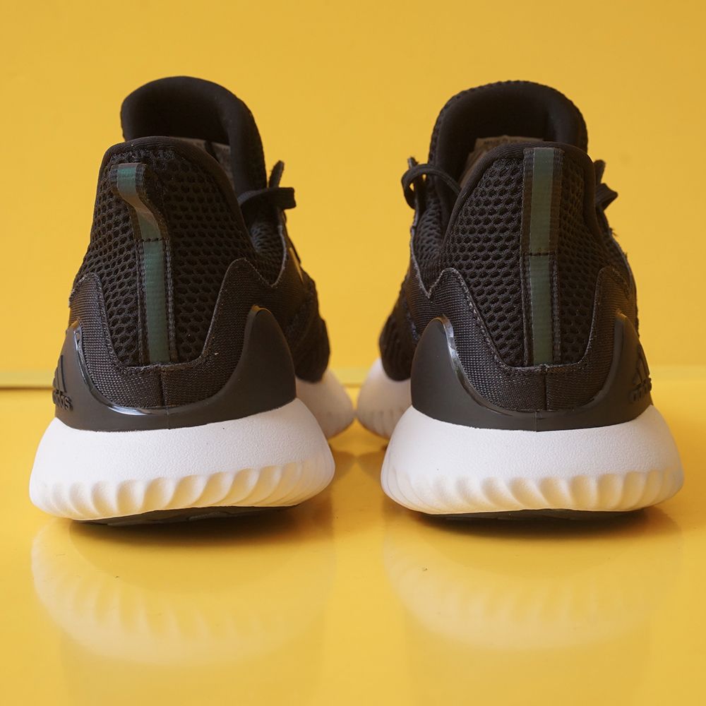  Alphabounce Beyond Đen Trắng 