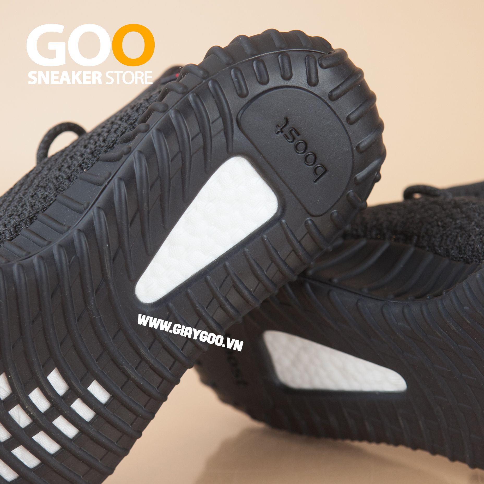Giày Yeezy 350 Static Rep 1:1 đen full phản quang