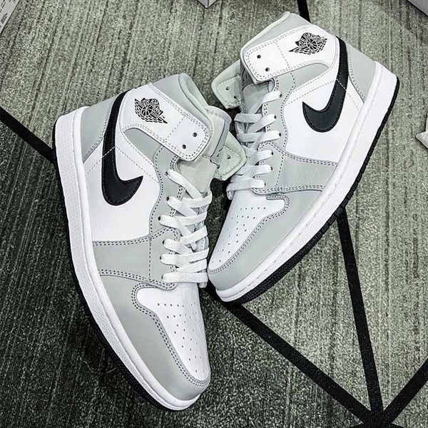 Jordan 1 Mid  Light Smoke Grey 2.0 siêu cấp rep 1:1