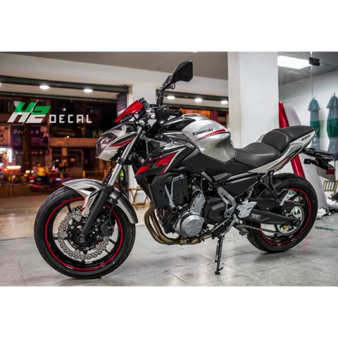 TEM XE KAWASAKI Z650 - MẪU 001