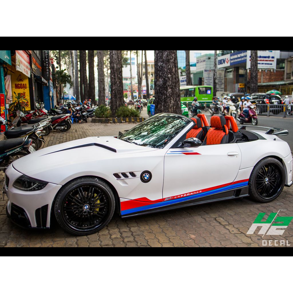 TEM XE BMW Z4 - MẪU 001