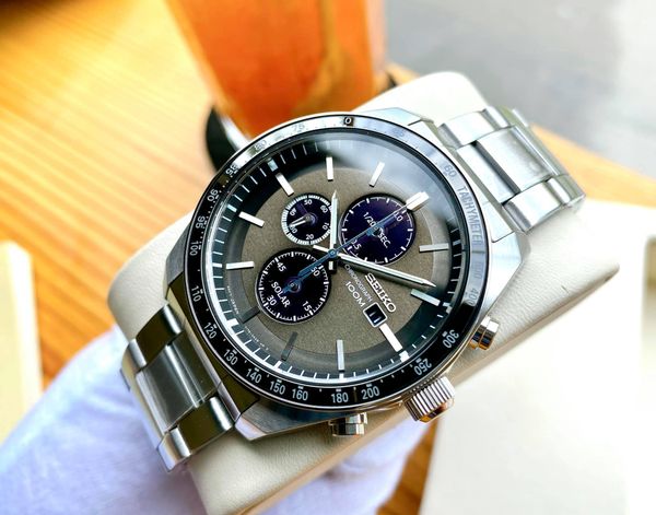 đồng Hồ Seiko Solar Chronograph Ssc715p1 Seiko Solar SSC719P1
