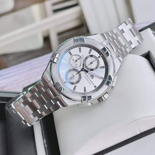 Maurice Lacroix Aikon Chronograph AI1018-SS002-130