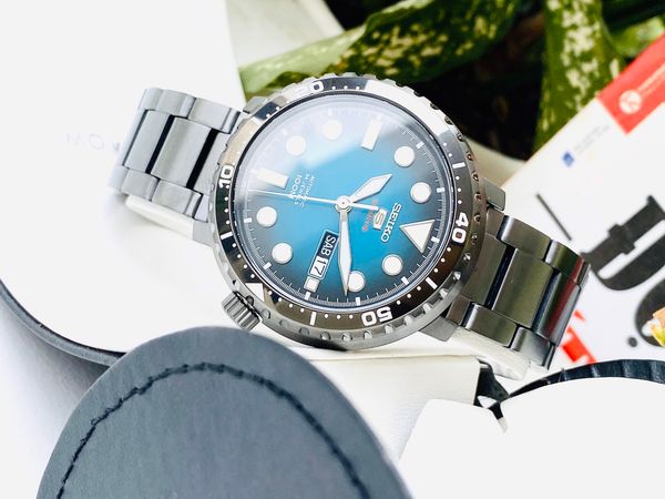 Srpc65 seiko top