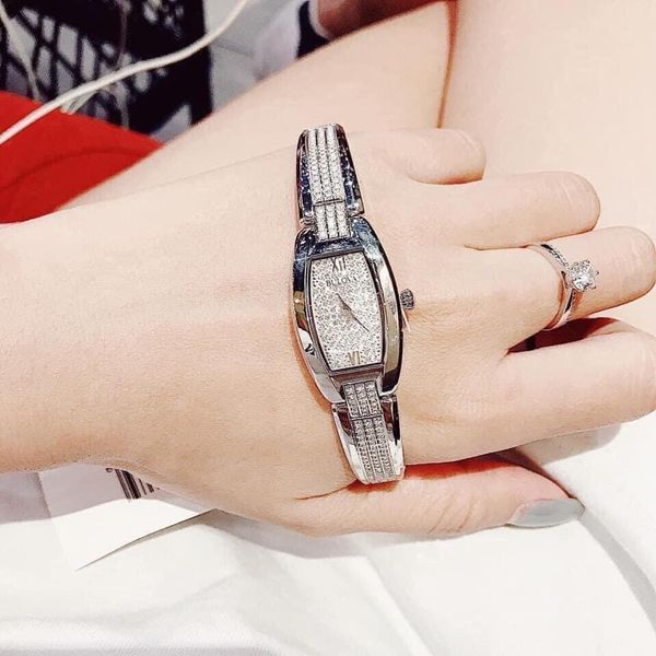 Bulova Quartz 96L235 ng H N PhongWatch