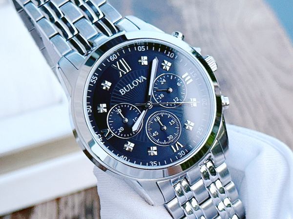 Bulova Quartz 96D136 ng H N Chinh Hang Gia T t PhongWatch