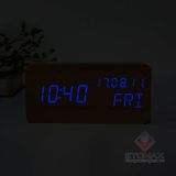 Đồng hồ báo thức điện tử vỏ gỗ cao cấp
