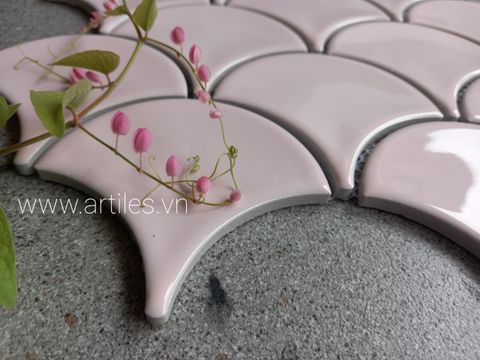  GẠCH MOSAIC VẢY CÁ MÀU HỒNG 