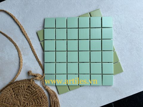  Gạch mosaic màu xanh biển ốp nhà vệ sinh 