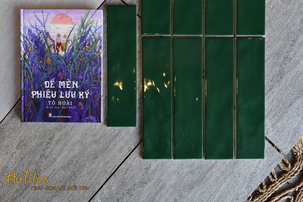 Gạch thẻ xanh lá đậm bóng gợn sóng