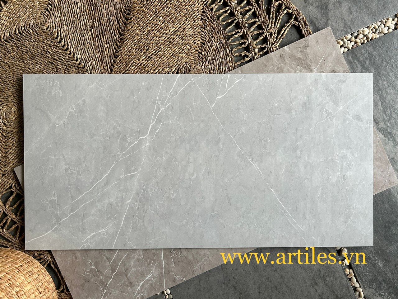 Gạch vân đá marble lát sàn 60x120cm xám nhẹ