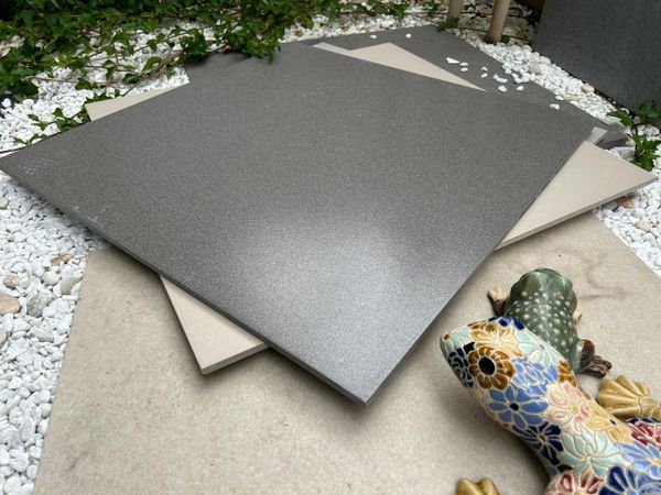 Gạch lát nền đồng chất 60x60cm lát sân thượng tầng hầm