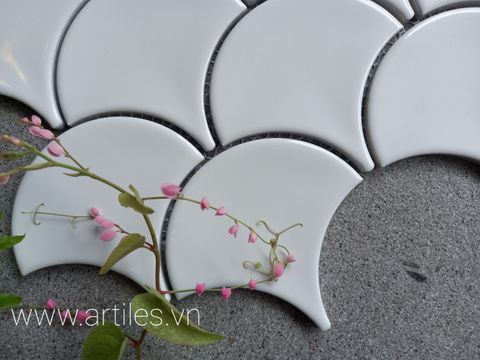  GẠCH MOSAIC VẢY CÁ MÀU  TRẮNG 