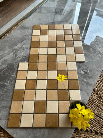  GẠCH MOSAIC GỐM SỨ MEN SỨ NÂU VÀNG 