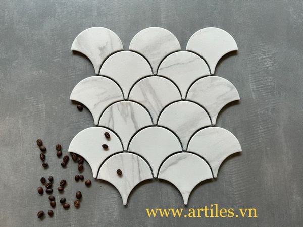 Gạch mosaic vảy cá carrara