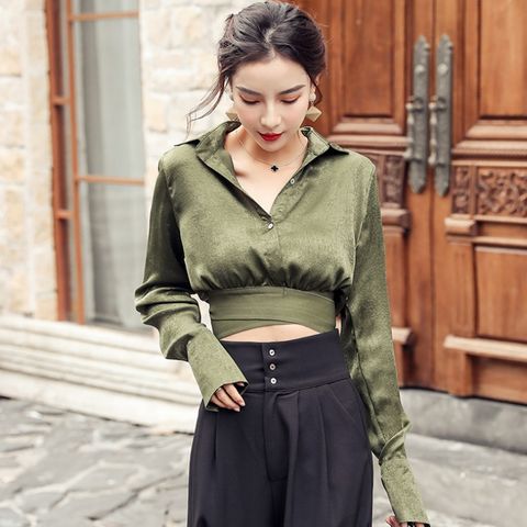  Áo Crop-Top Cổ V Trơn 5951 