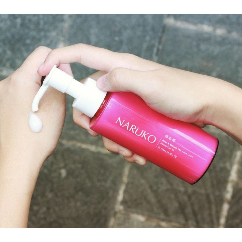 Sữa Dưỡng Ẩm Hoa Hồng Nhung NARUKO - Rose And Aqua In Super Hydrating Moisturizer 120mL