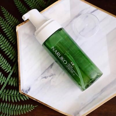 Sữa Rửa Mặt Tạo Bọt Tẩy Trang Tràm Trà NARUKO 150mL