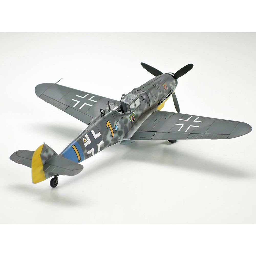  Mô hình máy bay Messerschmitt Bf109 G-6 1/72 - Tamiya 60790 