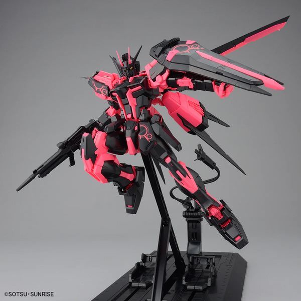  Aile Strike Gundam Ver. RM Recirculation / Neon Pink Limited Edition - MG 1/100 