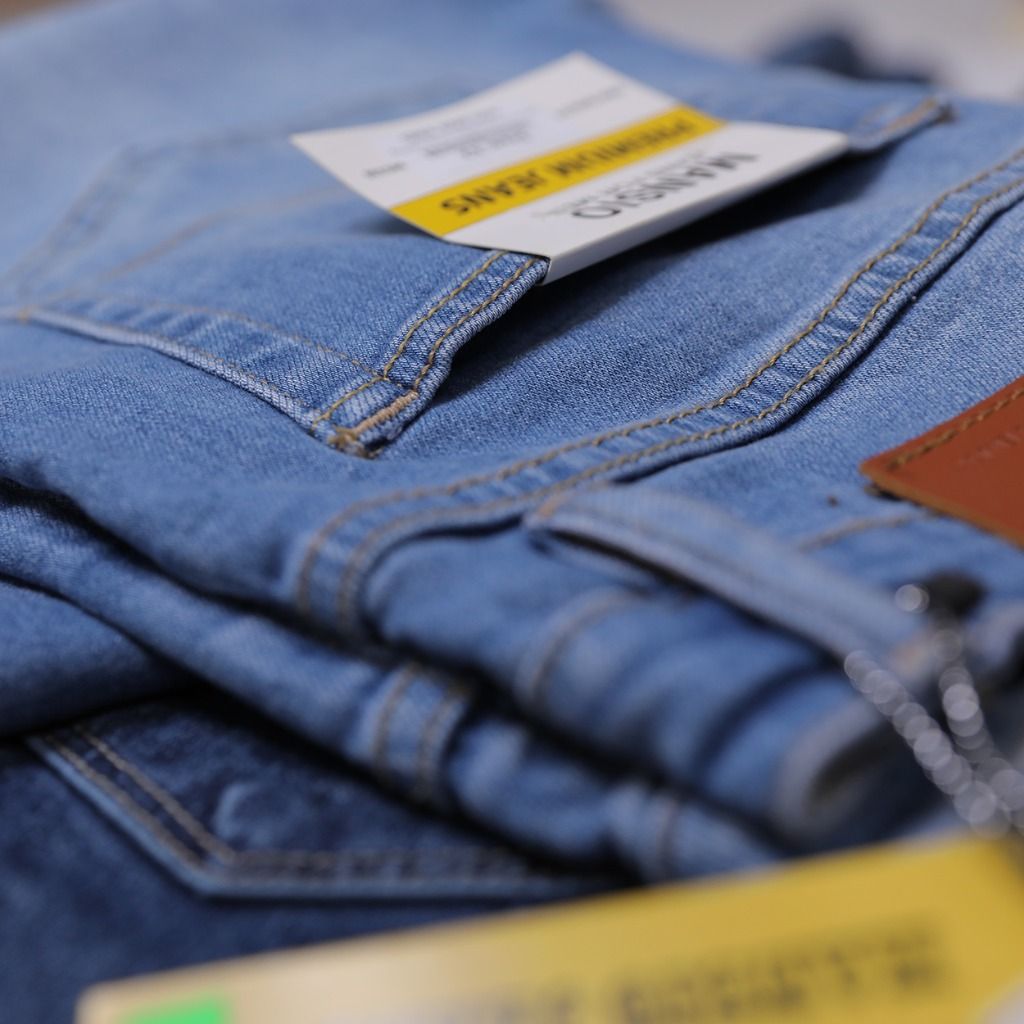 Quần jeans nam Form 511 suông đứng co giản nhẹ trắng xanh 105