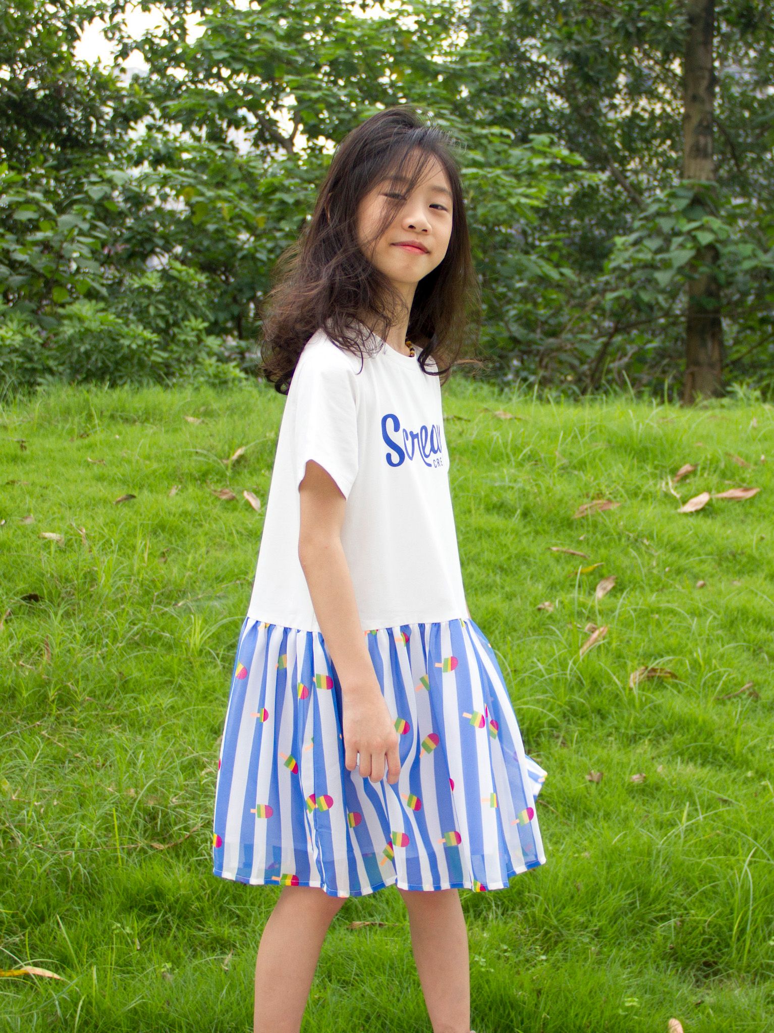 Váy cotton trắng phối tùng kẻ sọc hình kem - Blue Seven