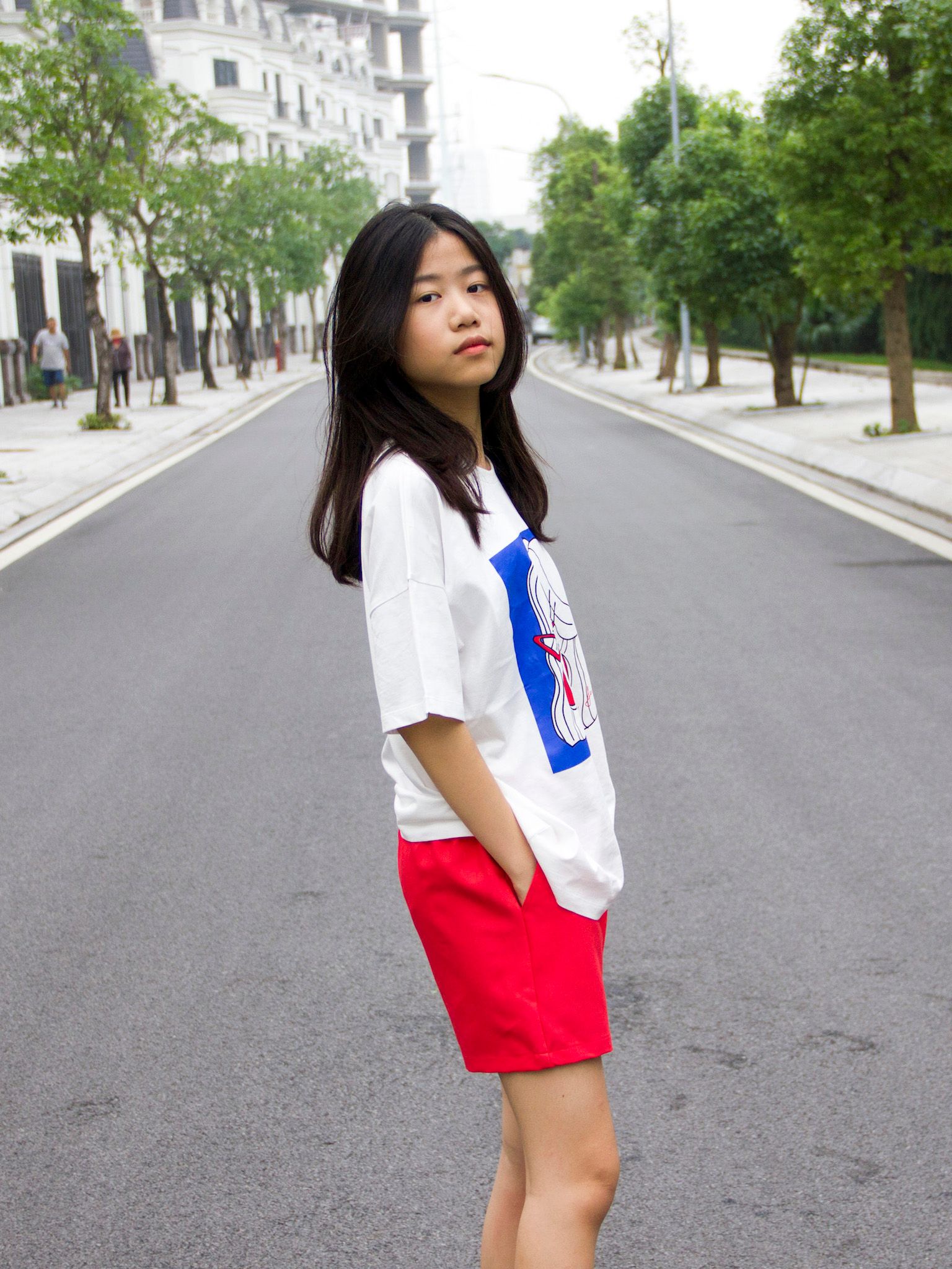 Quần short bé gái túi chéo màu cam - Blue Seven
