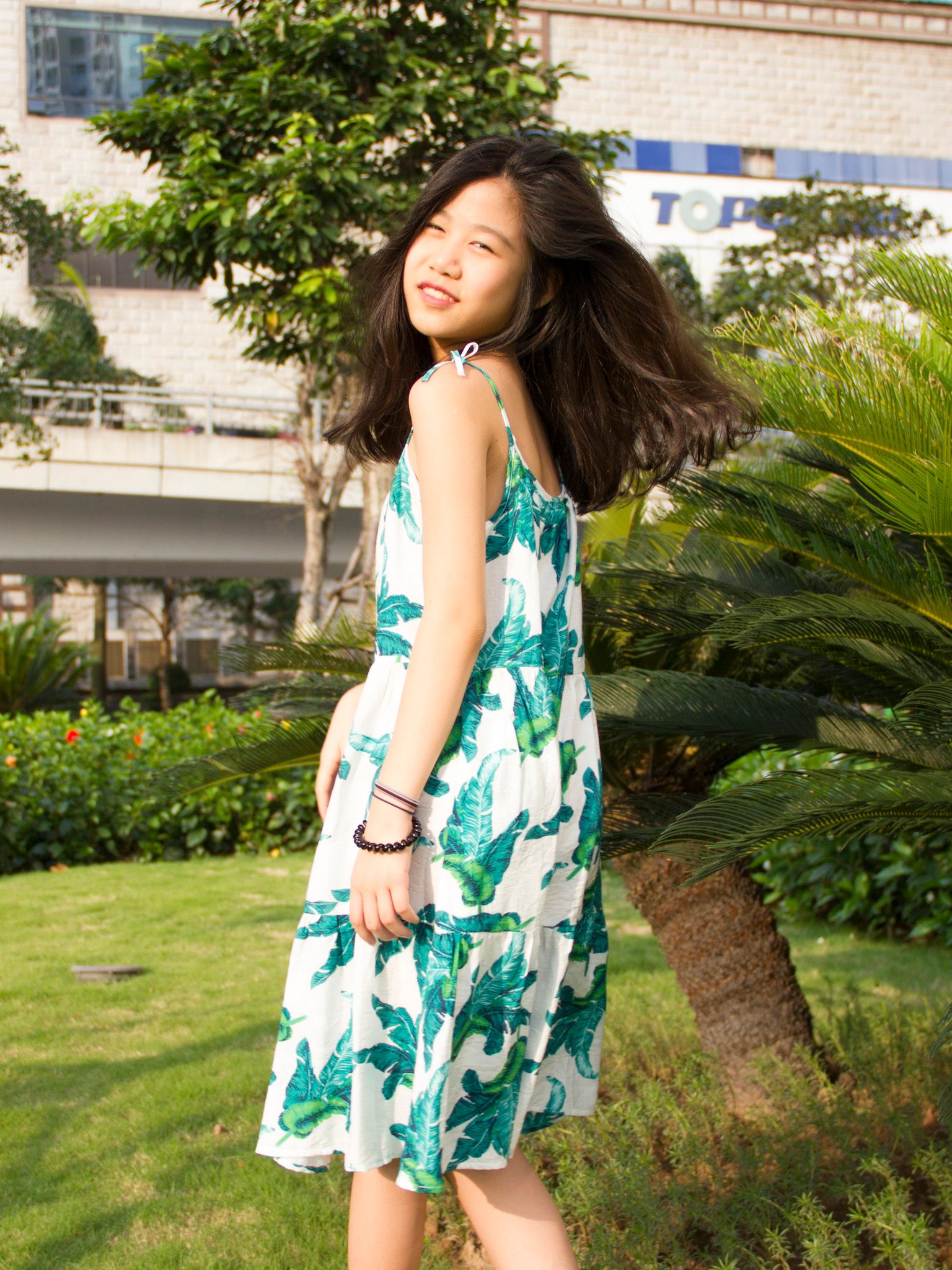 Váy maxi họa tiết lá cây - Blue Seven