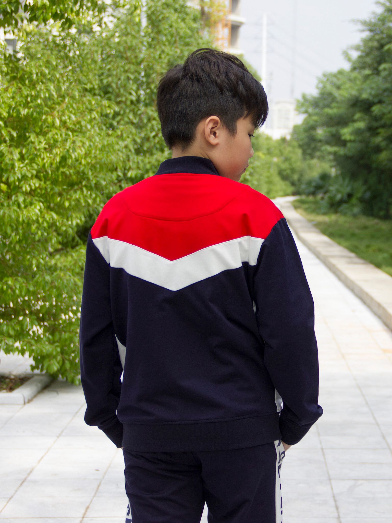 Áo khoác nỉ phối 3 màu - Blue Seven