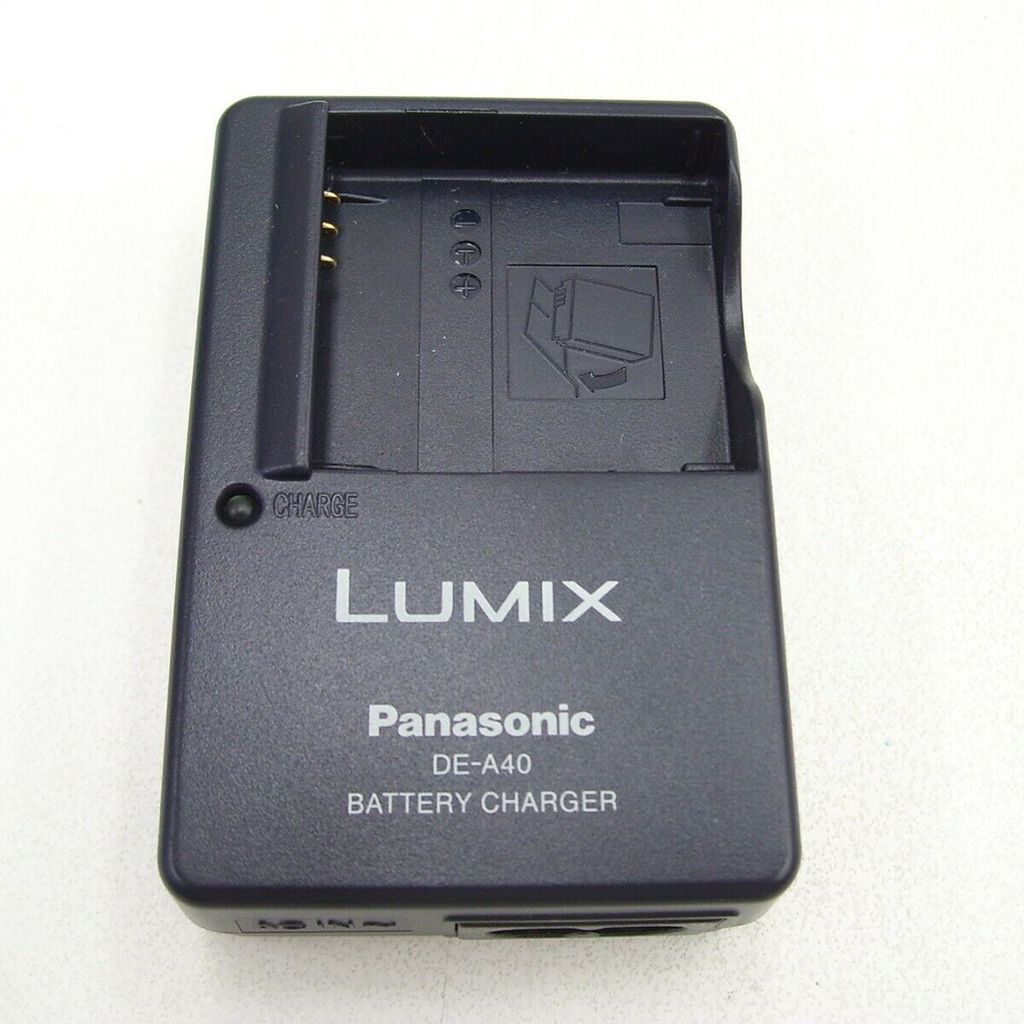 Sạc Panasonic DE-A40 (Xịn)