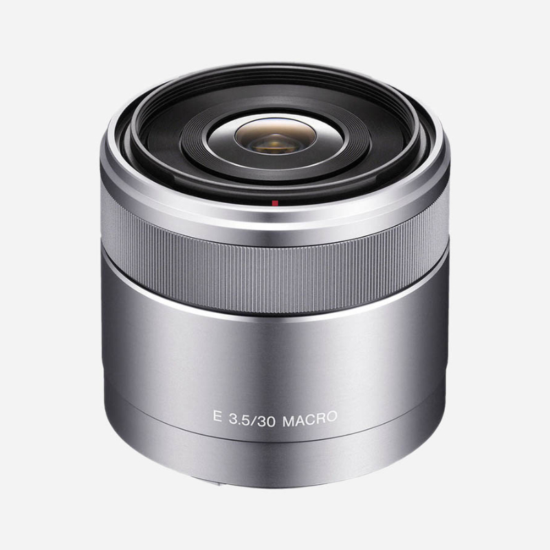Sony E 30mm F3.5 Macro - Thiết kế của Sony E 30mm F3.5 Macro