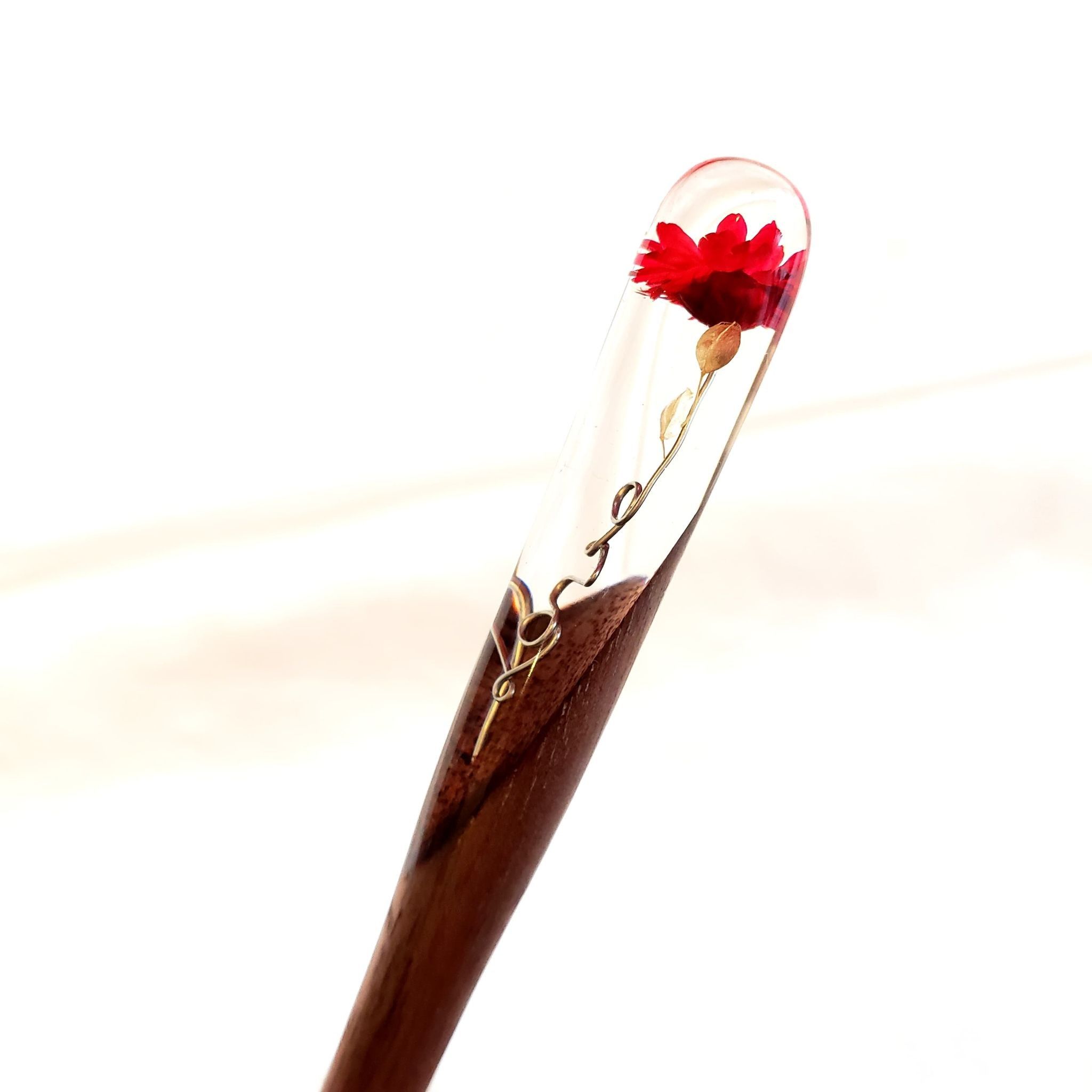 Trâm cài tóc gỗ- resin- hoa khô 96