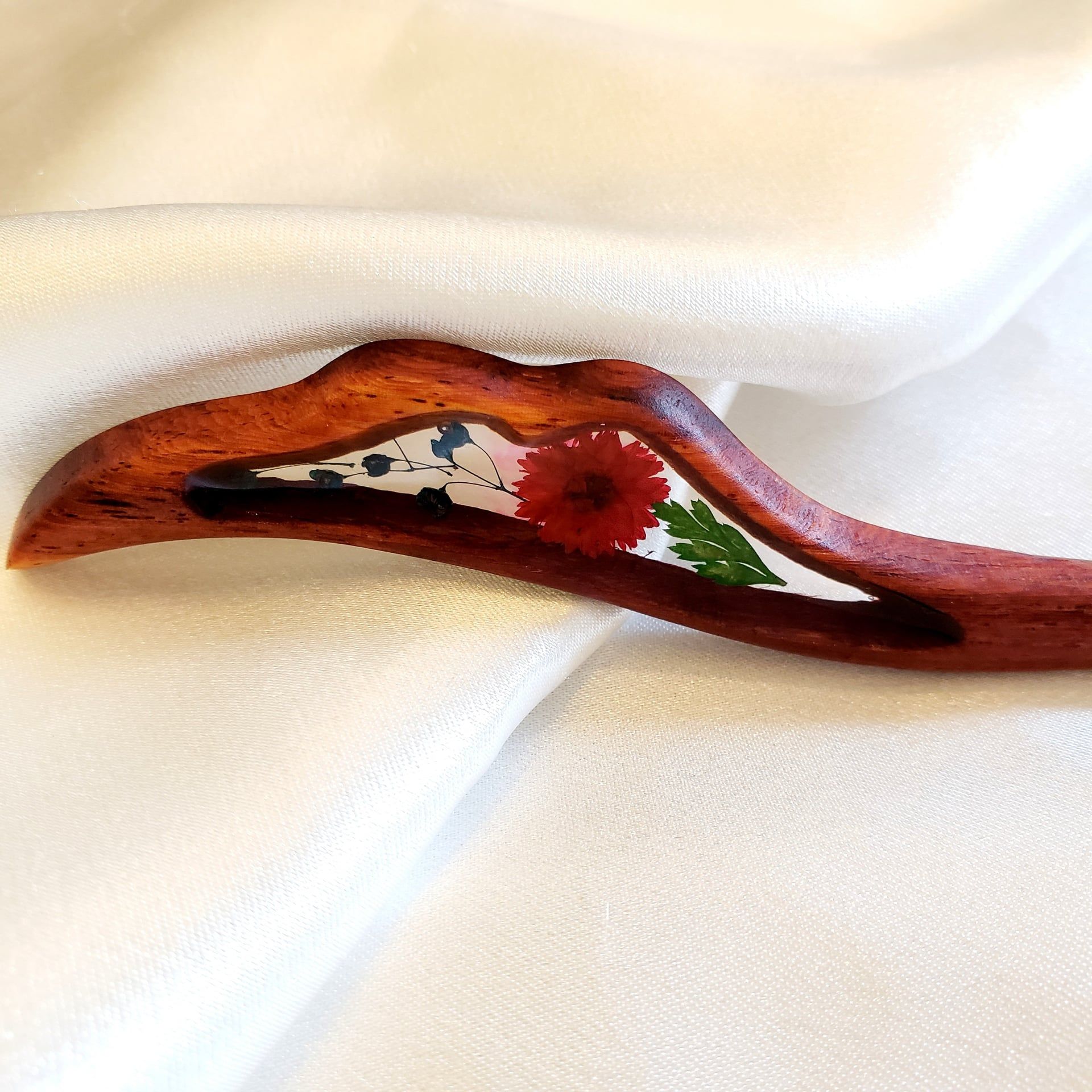Trâm cài tóc gỗ-resin-canhtien-hoanhieucanh