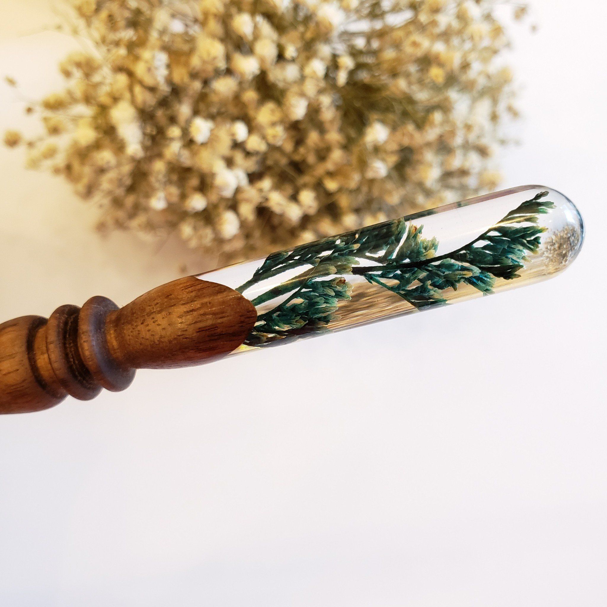 Trâm cài tóc gỗ- resin- hoa khô 46