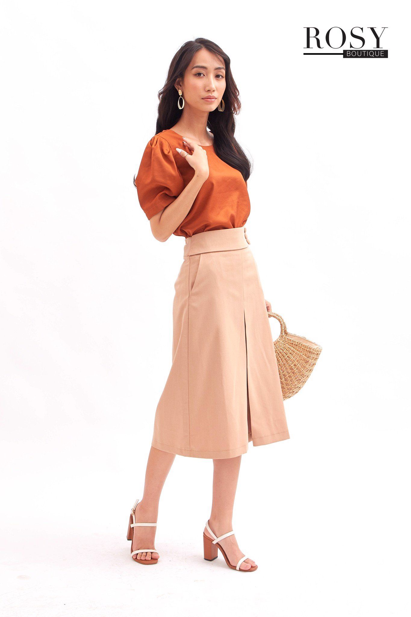 CV-VAI-056 _CV 3 nút eo xẻ giữa trước