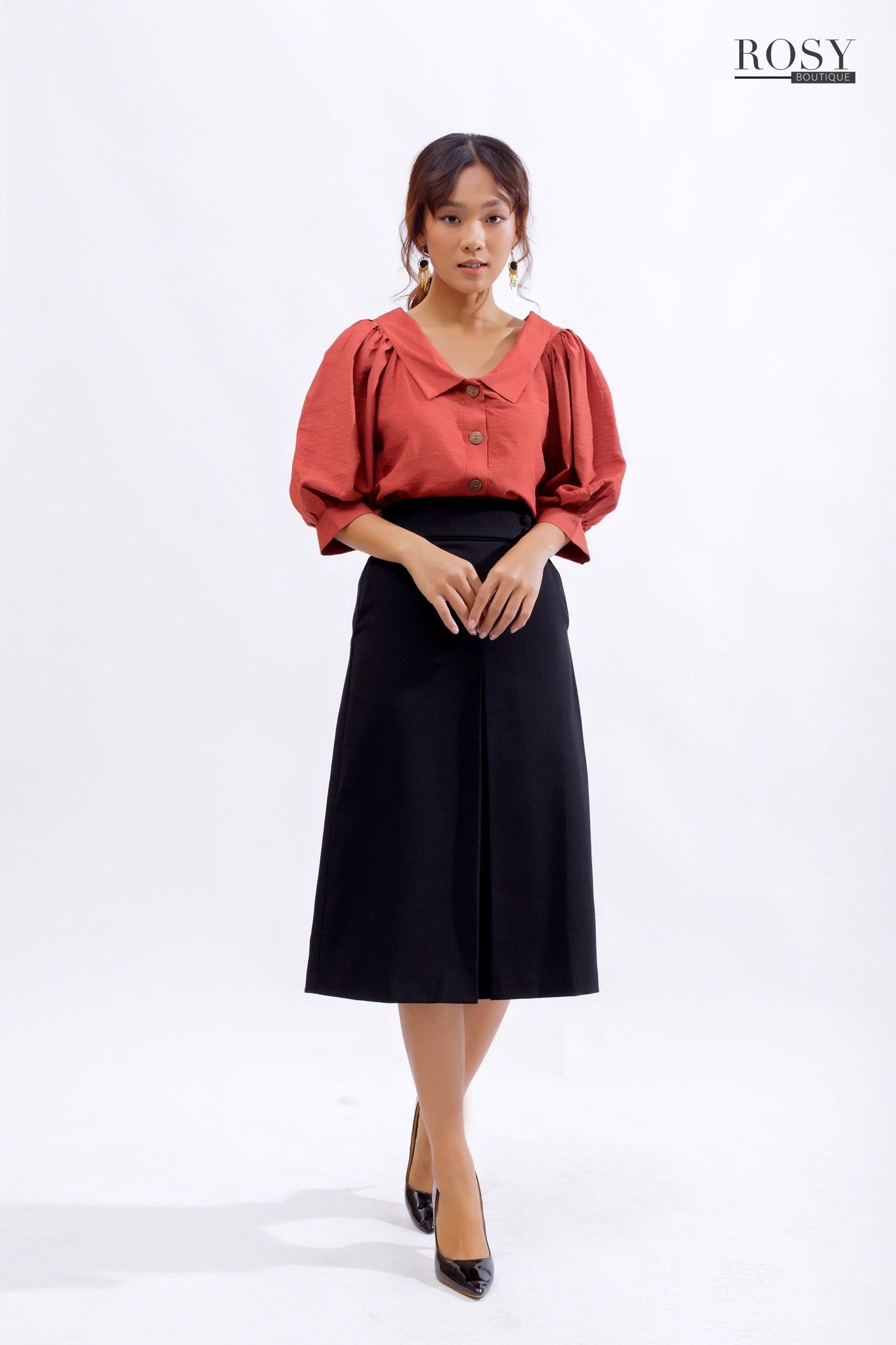 AK-RS-176 _Ak SM cổ sen nhọn TP 5 nút gỗ